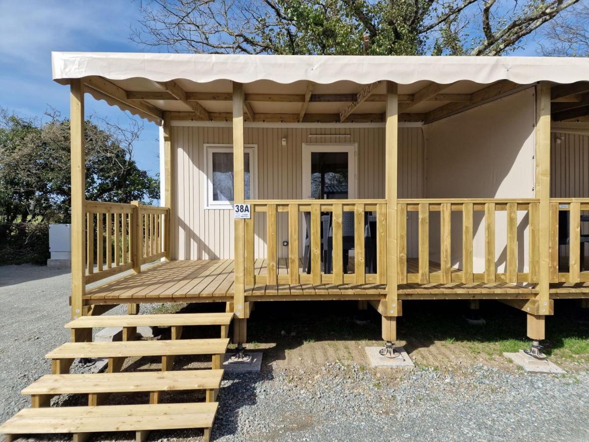 Les P'tites Maisons Dans La Prairie Camping