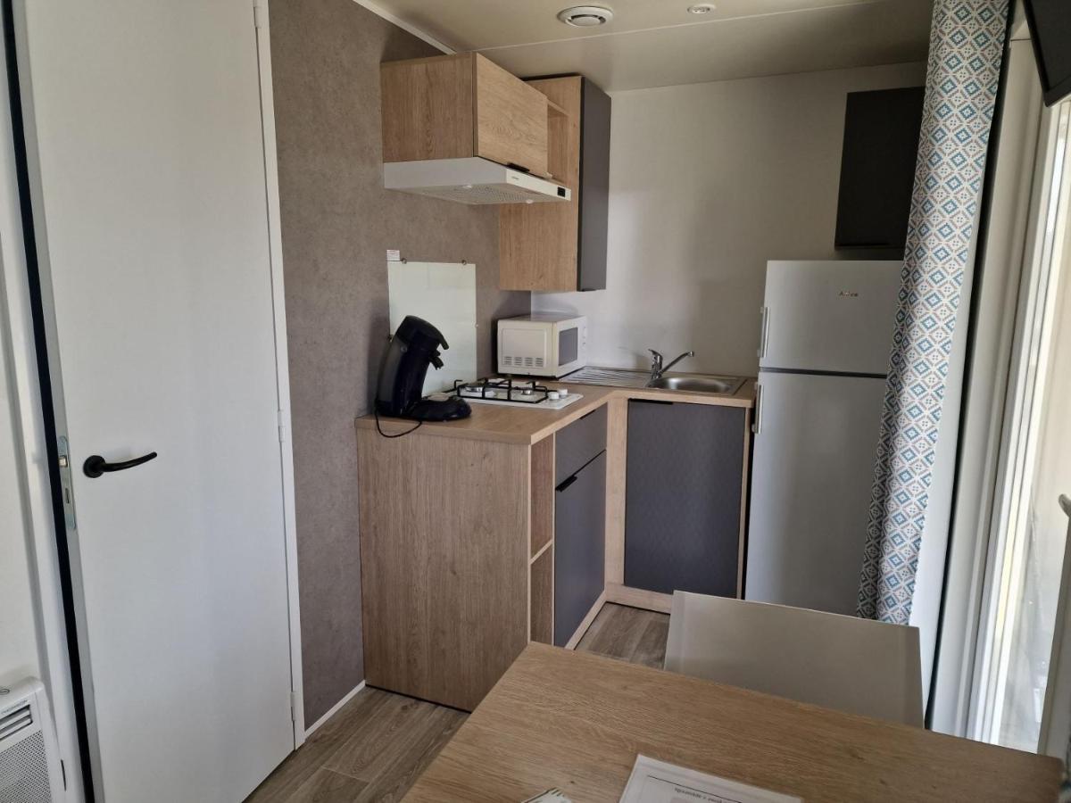 Les P'tites Maisons Dans La Prairie Camping Sallertaine