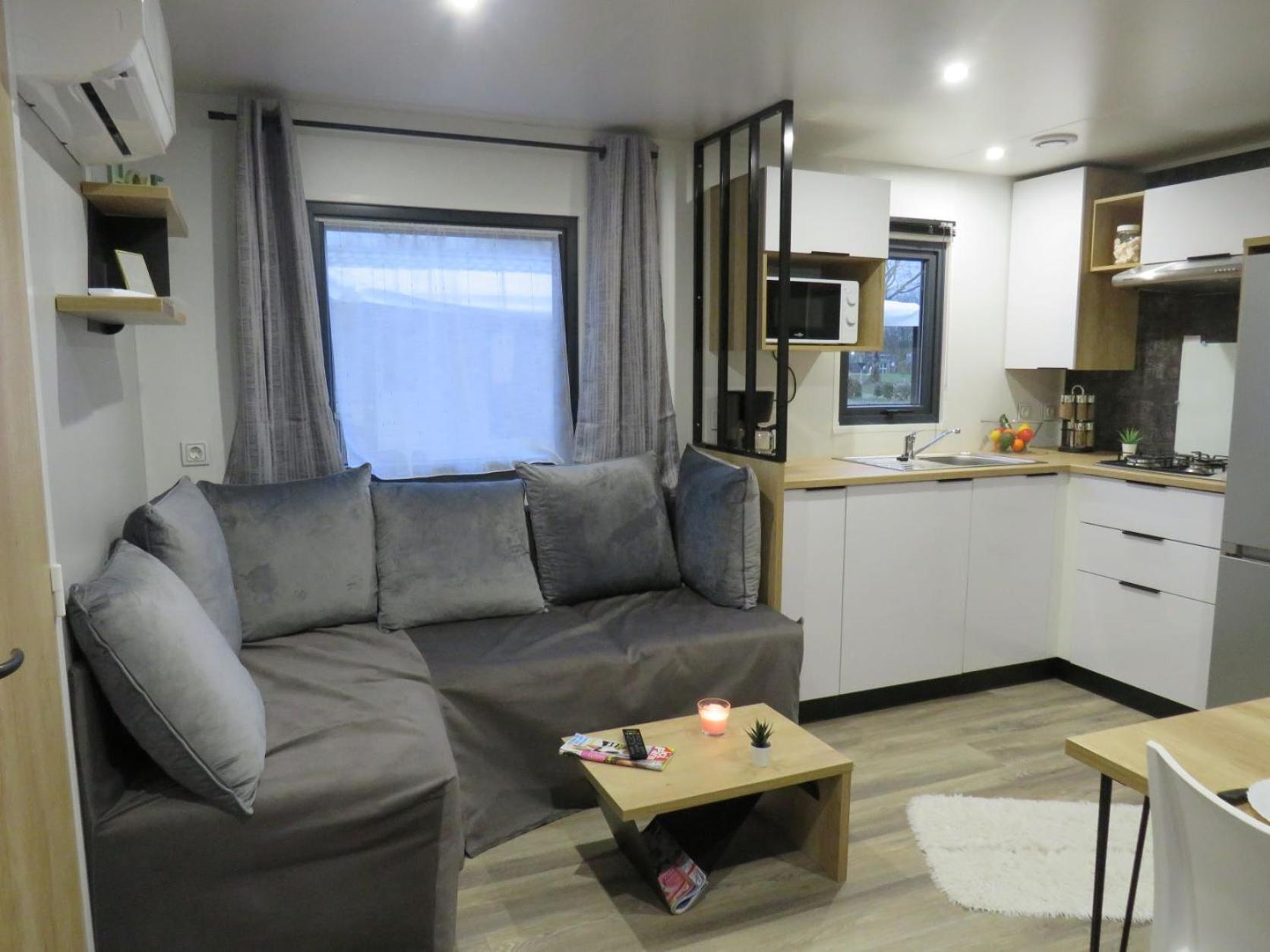 Les P'tites Maisons Dans La Prairie Sallertaine