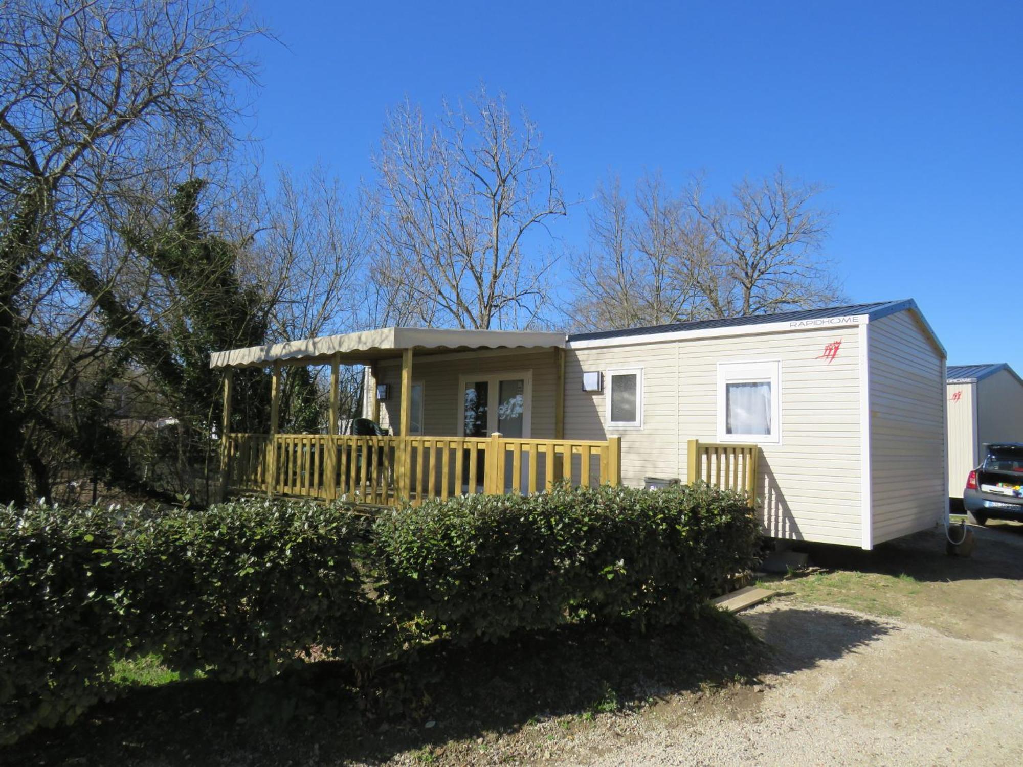 Les P'tites Maisons Dans La Prairie Camping 3*